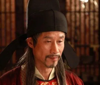 上官仪最出名的两首诗是什么？描绘了怎样的景象？