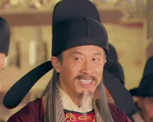 上官仪的诗有何特点？他的诗歌作品以什么著称？