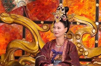 李恒的皇后是谁？身份什么样的？