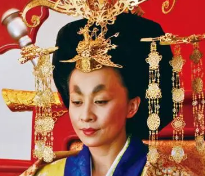 武承嗣是什么人？他和武三思谁厉害？