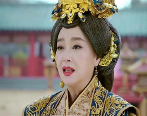 向太后为什么要立赵佶？出于什么目的？