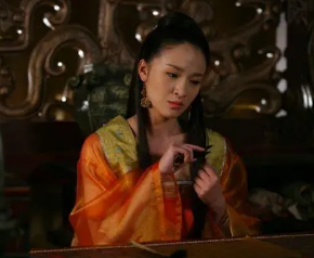 有哪些与班婕妤相关的典故？班婕妤带来怎样的影响？