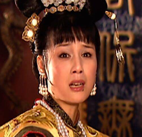荣妃怎么为她妹妹报仇的？最后成功了吗？