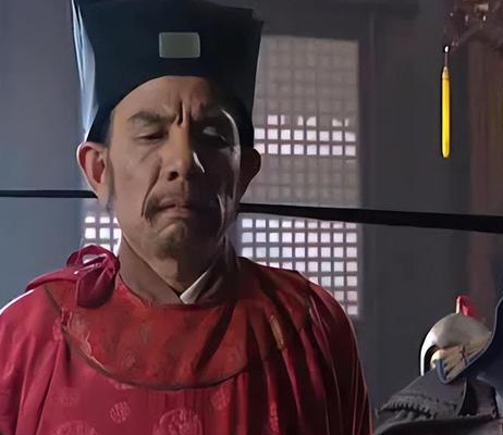 水浒传里的高俅是一个什么样的人？担任过什么官职？
