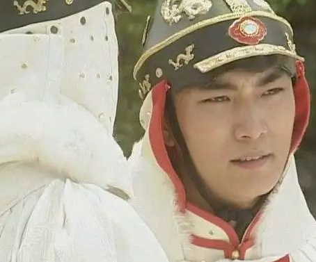 /mingxing/a446850.html