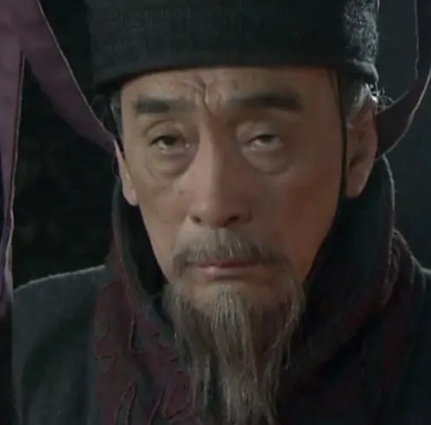 三国的王允是怎样一个人？具体表现怎么样？