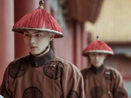 富察明瑞和富察明亮是一家吗？两人是什么关系？