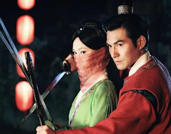 展昭多少岁娶的妻丁月华？他为什么会娶丁月华？