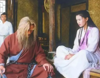 谢逊为什么不揭穿周芷若？谢逊是怎么想的？