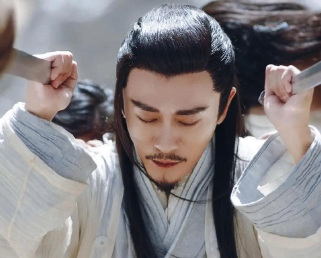 杨逍是谁的儿子？杨逍的父亲是谁？