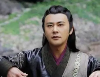 曲洋和向问天谁更厉害？他们的武功水平如何？