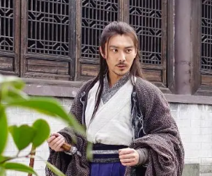 向问天的实力如何？向问天厉害吗？