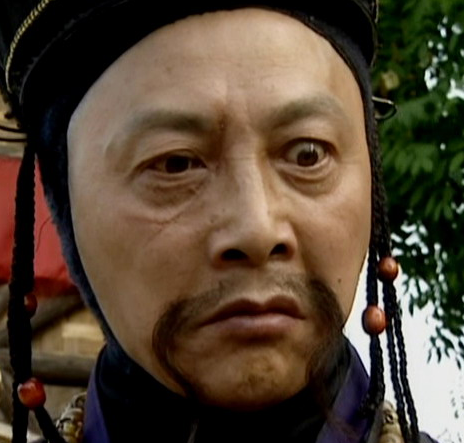 余沧海为什么是两个人?身份又是怎么转变的？