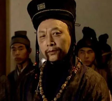 余沧海变脸有什么用？展示武学只是其中之一