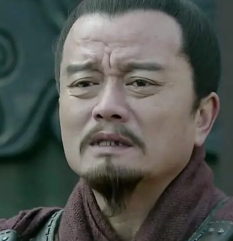 三国袁术是一个什么样的人？为人如何?