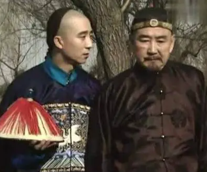 李卫抄曹雪芹是真的吗？这种说法是不是真的？