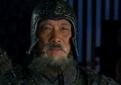 周庄王击鼓劝群臣，历史背景是什么样的？