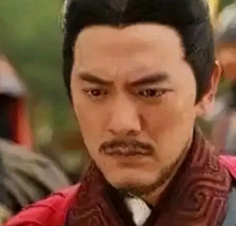 周庄王简介，早年经历是什么样的？