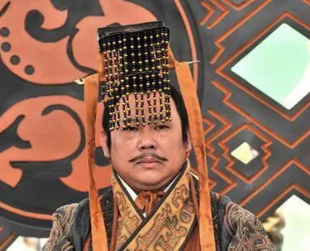 周朝第八代君王是谁？他是个怎样的人？