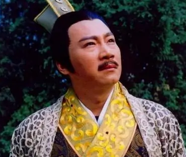 辛追夫人是利苍的妾吗？辛追和利苍是什么关系？