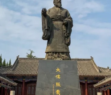 张载的横渠四句指的是什么?有什么含义？