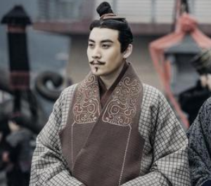 冯劫是什么官职？他担任过哪些职位？
