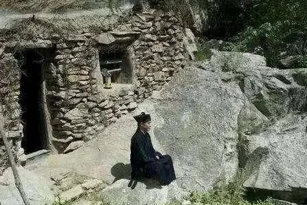 卢藏用的诗如何？作品是什么样的？