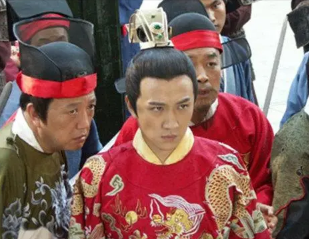 朱宸濠和朱厚照的关系是怎样的？二者有何联系？