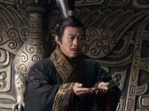 秦献公为何不传位赢虔？秦献公的目的是什么？