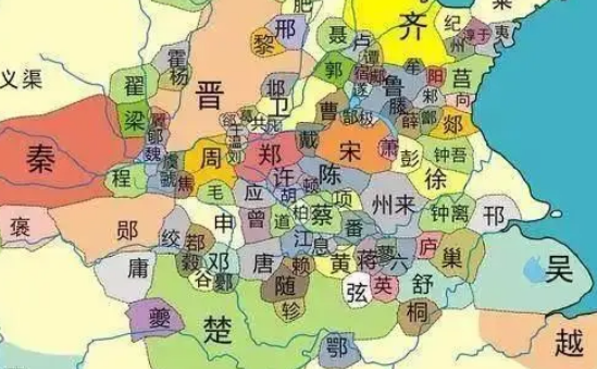  秦非子的父亲是谁？叫什么名字？