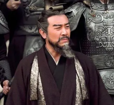  娄圭是什么结局？他被杀的原因是什么？