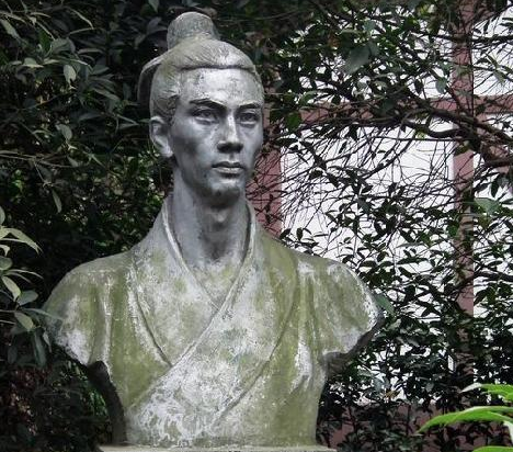 陈寿贬低诸葛亮了吗？都有几个方面？