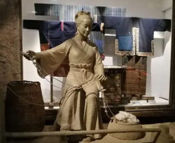 黄道婆是什么朝代的人？她有哪些成就？
