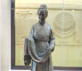 有哪些与黄道婆相关的传说？她有哪些事迹？