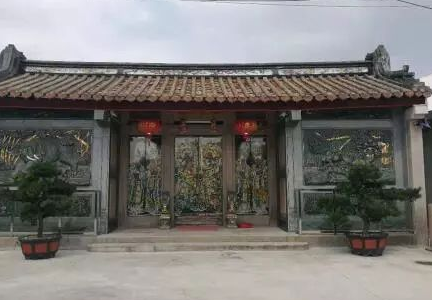 冯国用的父亲是谁？叫什么名字？