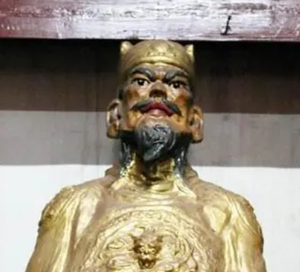 冯国用是什么人？他的一生有什么贡献？