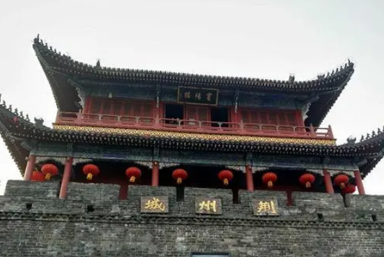  高季兴的父亲是谁?叫什么名字？