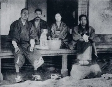 夏目漱石是个怎样的人？夏目漱石人物简介