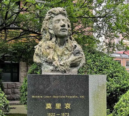 莫里哀的生平简介，生平都经历哪些事情？