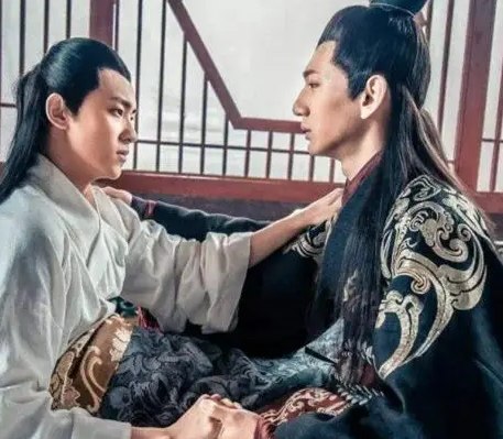 龙阳君为什么喜欢魏王？喜欢魏王什么地方？