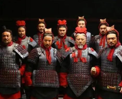  桓齮是什么身份呢？是白起的副将吗？