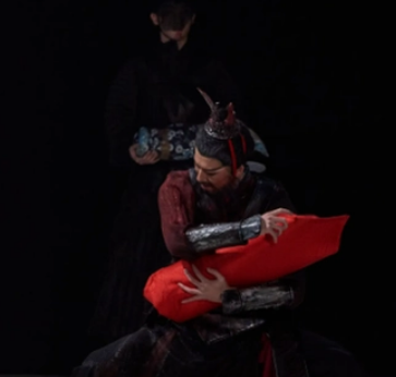  程婴是什么人？他的行为到底值不值得？