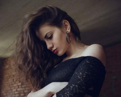  雨果的情感生活如何？一生有多少女人？