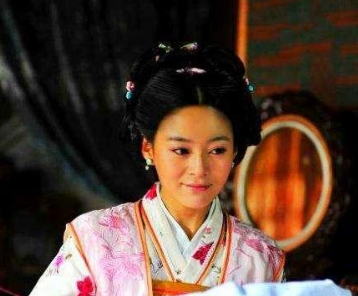 宗楚客的孙女叫什么？她为什么嫁给李白？