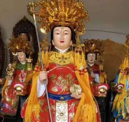 黎山老母三个身份是什么？都有什么形象存在？