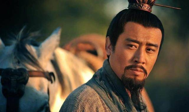 刘备得知张飞死讯后的真实面目