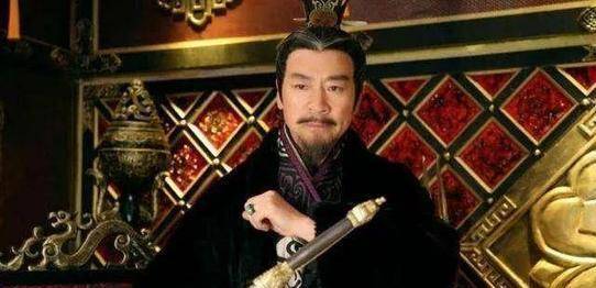 西汉中后期不同崛起背景下的外戚集团对比