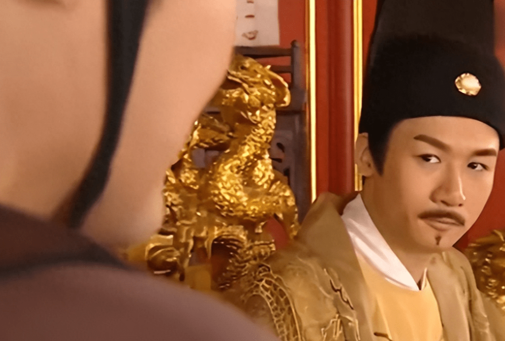 明宪宗晚年感叹没有子嗣，太监跪地告知：您的儿子6岁了，一直在冷宫中