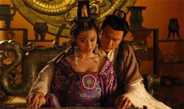纣王为什么会喜欢妲己睡前有个习惯？指的是什么？