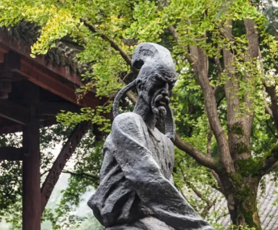 杜如晦与杜甫之间有关系吗？是什么关系？